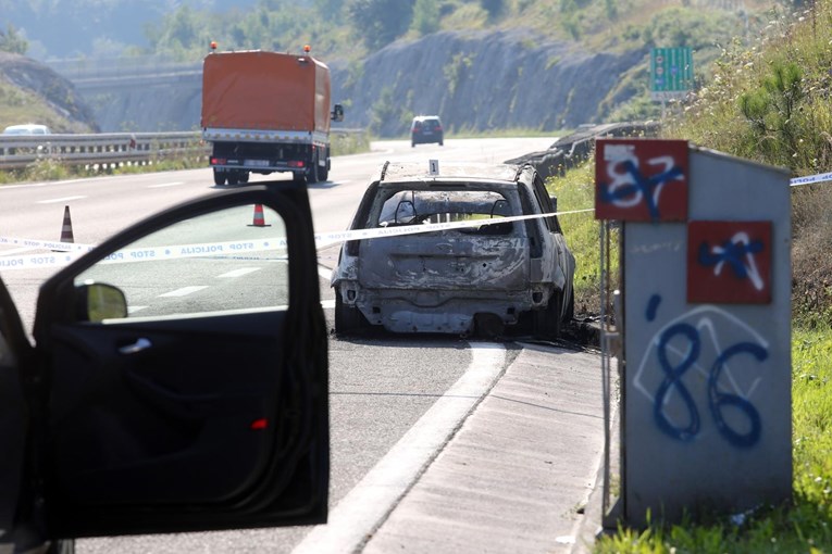 Zapalio se automobil kod Vrbovskog, u njemu pronađeno mrtvo tijelo