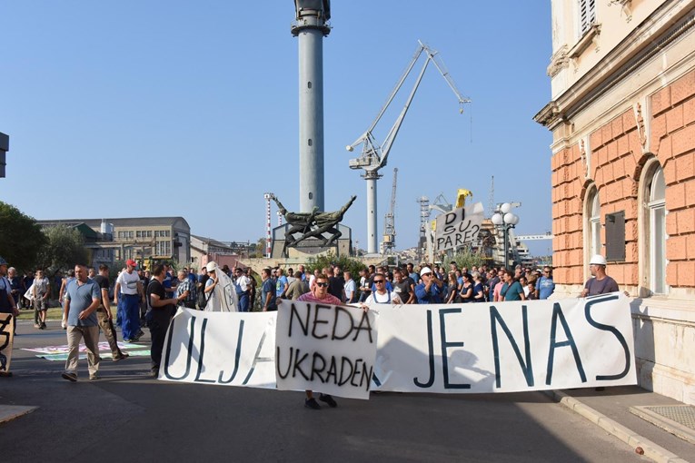 Treći dan štrajka u Uljaniku: "U ponedjeljak dolazimo na Markov trg"