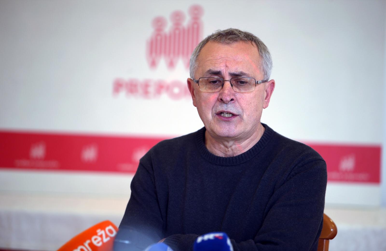 Danas štrajk nastavnika koji žele plaće veće za 19 posto. Reagirala i Divjak