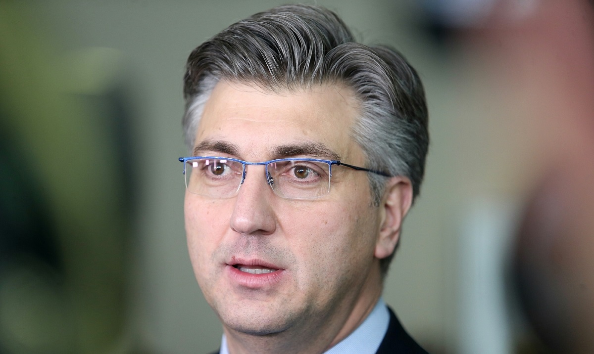 Plenković opet komentirao ustaški pozdrav Za dom spremni