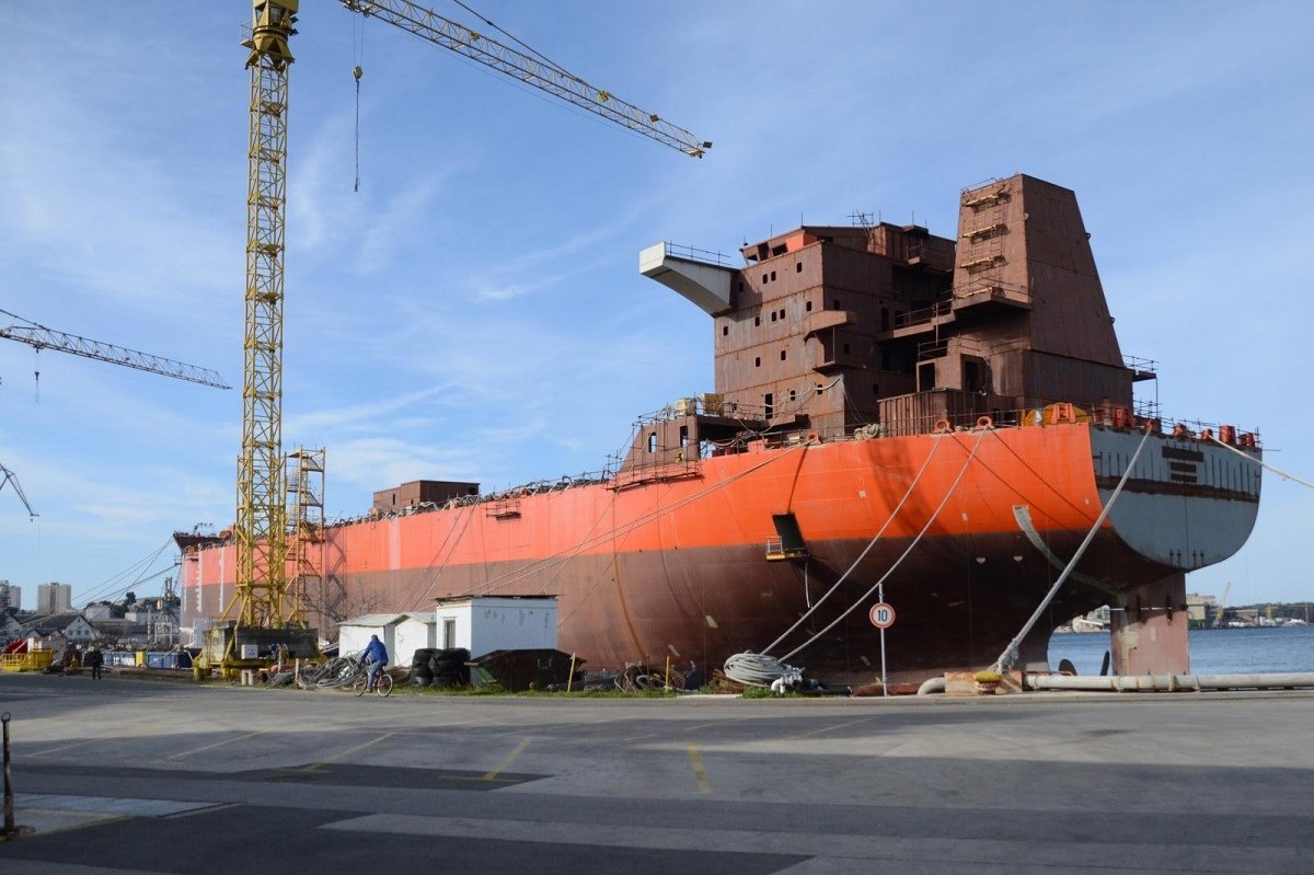 Vlasnik kruzera koji se gradi u Uljaniku prijeti štrajkašima i Upravi