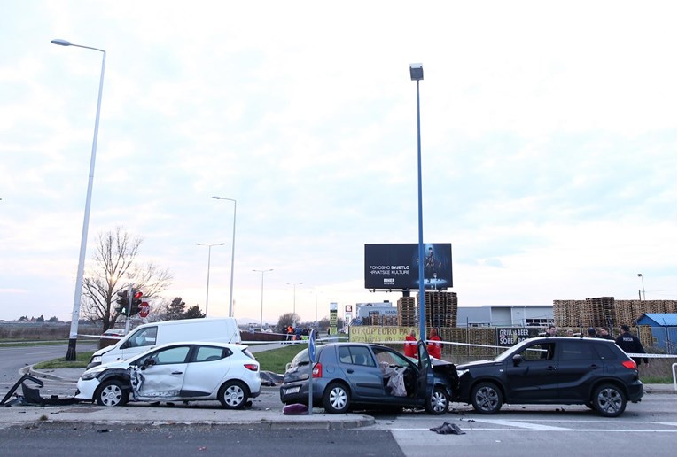 Kod Velike Gorice sudarila se 4 vozila: Jedna osoba poginula, 2 ozlijeđene