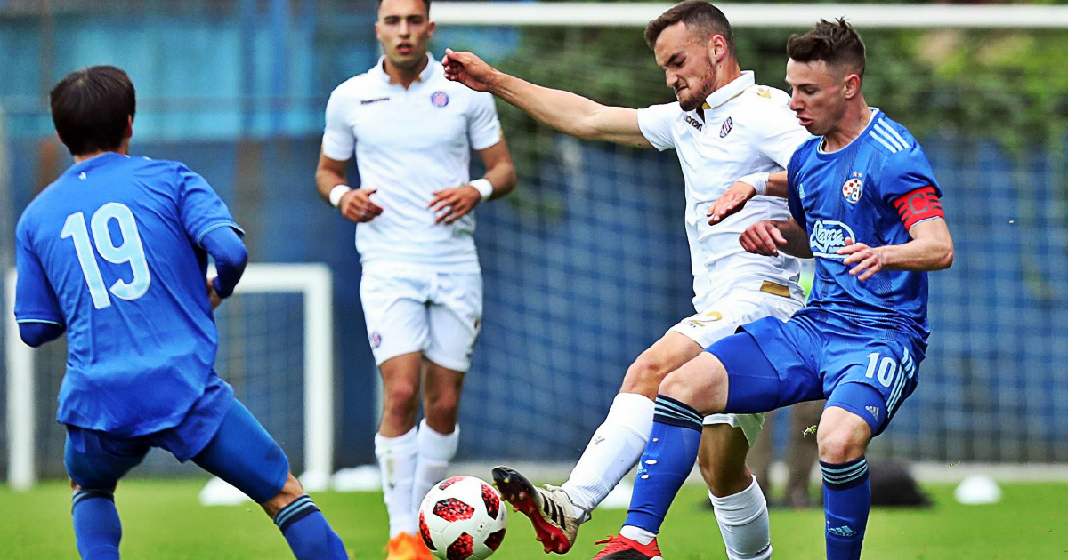 JUNIORI DINAMO - HAJDUK 0:0 Splićani izborili remi s igračem manje