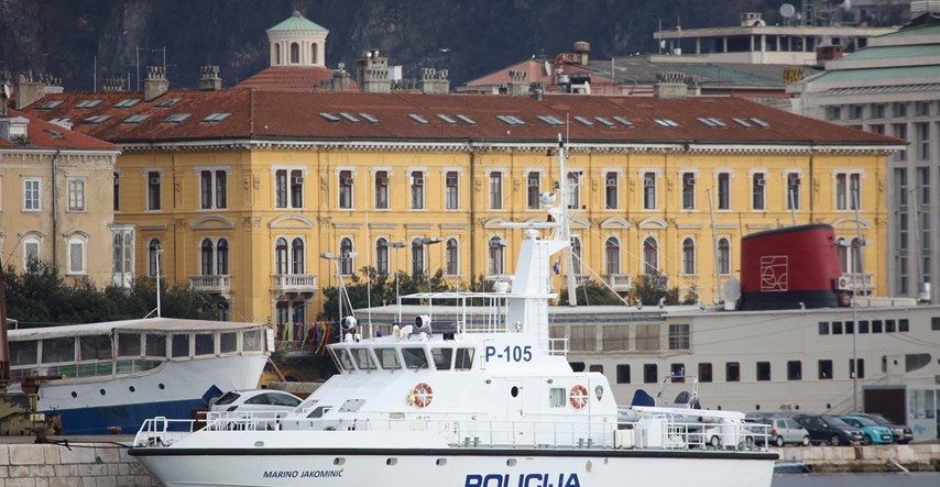 U Šibenik se vratio policijski brod koji je bio u akciji nad migrantima u Grčkoj