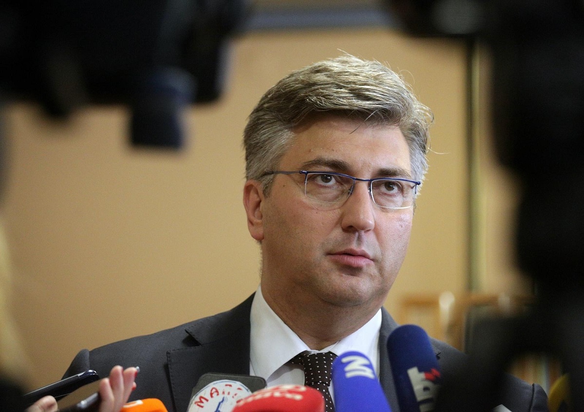 Plenković: Čudi me da predsjednica hvali Most, možda želi proširiti izbornu bazu