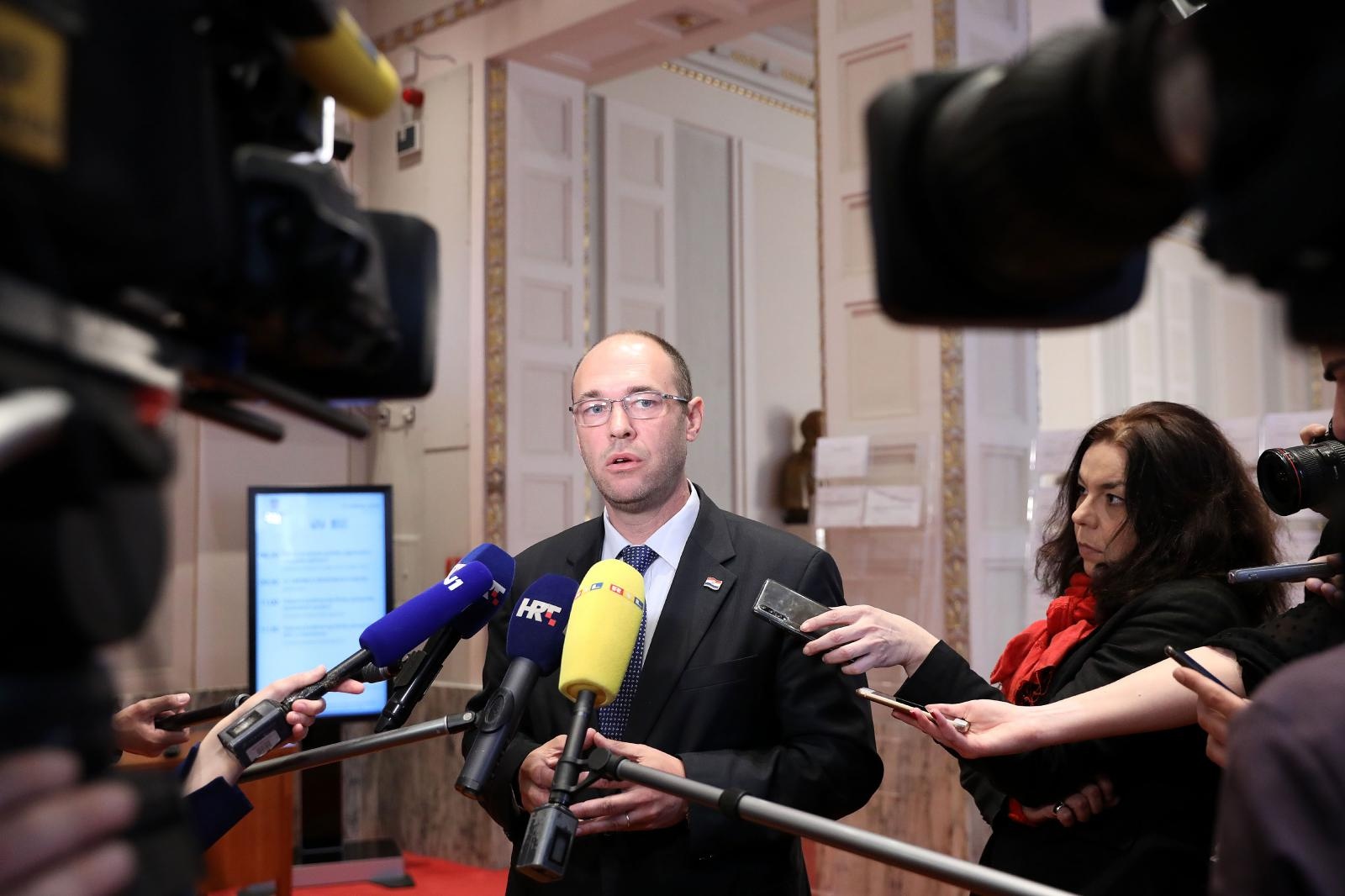 Stier napao Plenkovića: Bez desnice HDZ ne može pobijediti. Trebamo promjene