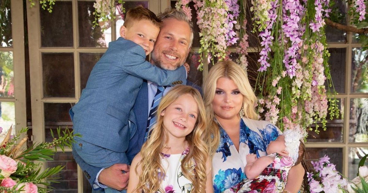 Jessica Simpson objavila preslatku fotku kćeri Birdie: "Na koga je crnokosa?"