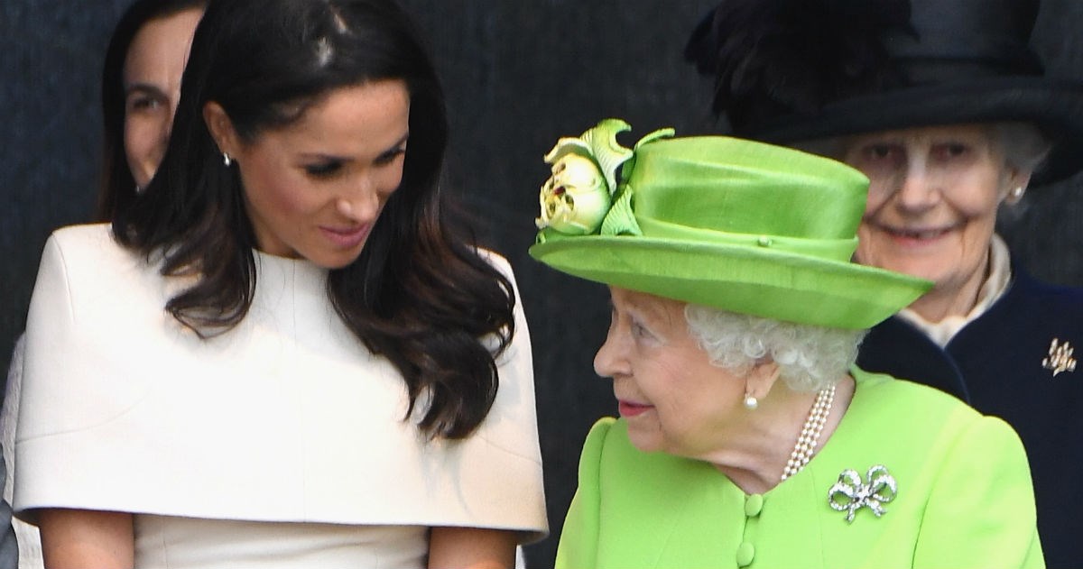 Meghan Markle u prvom zajedničkom izlasku s kraljicom oduševila elegancijom