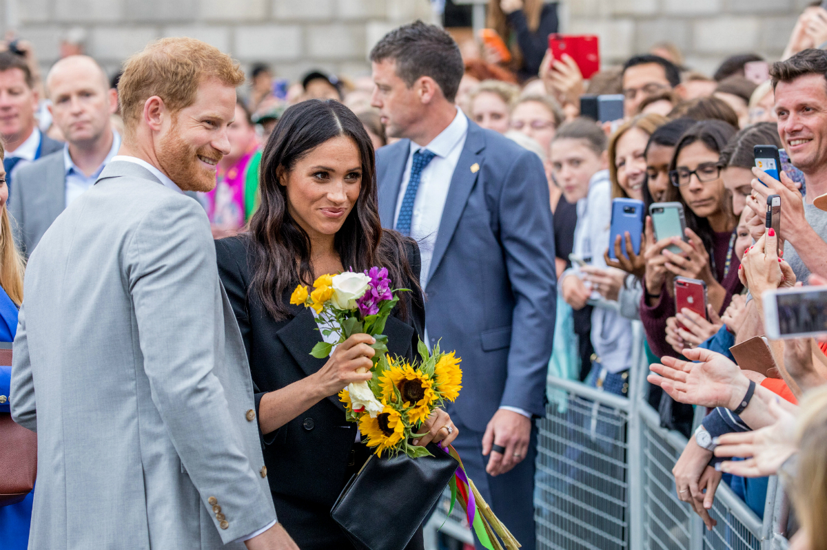 Princ Harry prodaje svoj automobil, a ljudi stoga vjeruju da je Meghan trudna