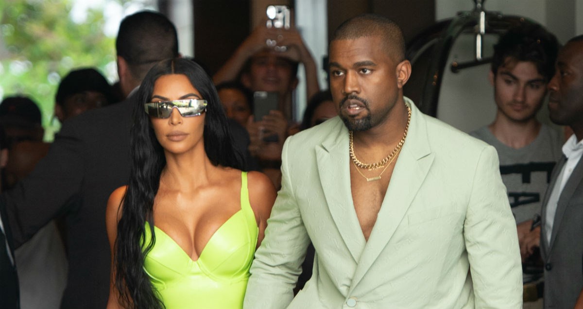 Kanye West na vjenčanje došao u natikačama, Kim u haljini od koje boli glava