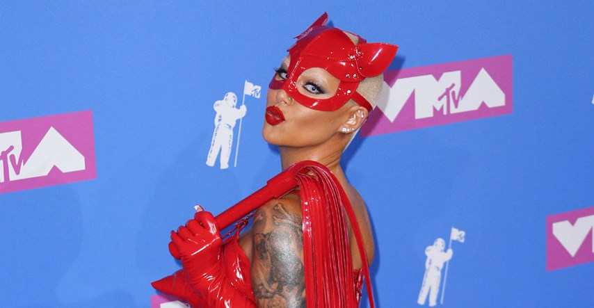 Amber Rose na dodjelu nagrada MTV VMA došla u seksi donjem rublju
