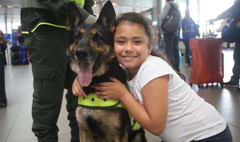 Kolumbijski narko kartel raspisao nagradu za policijskog psa