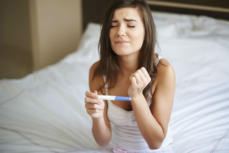 Sve veći broj žena postaje ovisan o kućnim testovima za trudnoću