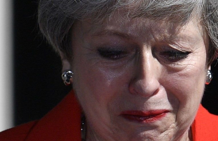 Kraj Therese May: Htjela je prestići Margaret Thatcher, a onda se dogodio Brexit