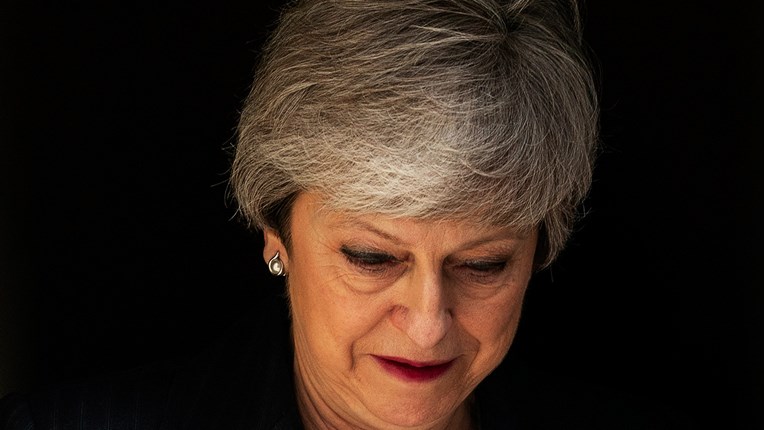 Britanski mediji: Theresa May će sutra objaviti da odlazi