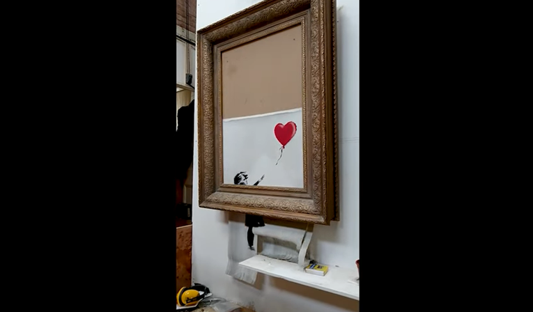 Novi Banksyjev video otkrio - samouništenje slike trebalo je ispasti drugačije