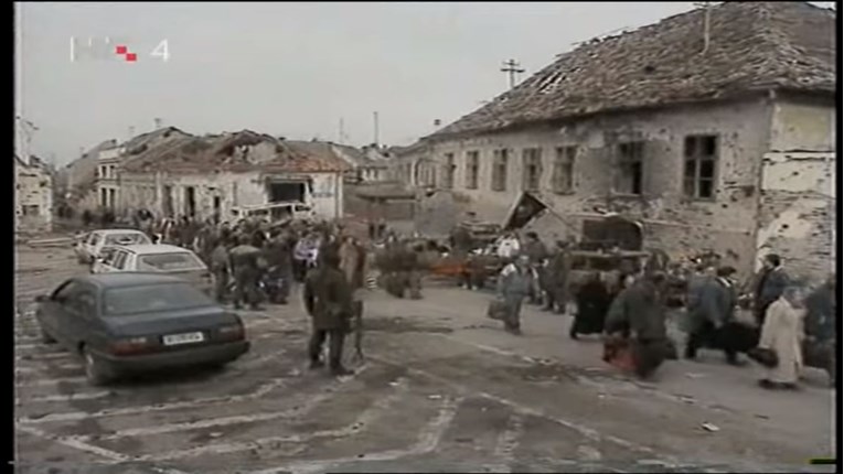 Jedan Srbin 1991. u Vukovaru gušio civile, drugi ih tukao kabelima i pucao