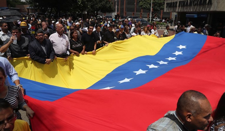 Ekvador protjerao veleposlanika Venezuele zbog "uvredljivih izjava"