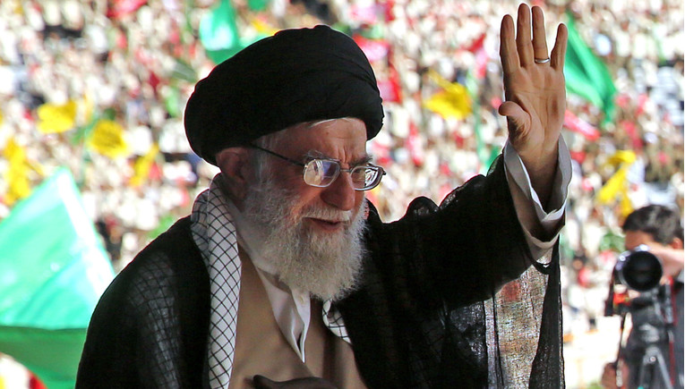 Iran suočen s ekonomskim problemima i pritiskom SAD-a