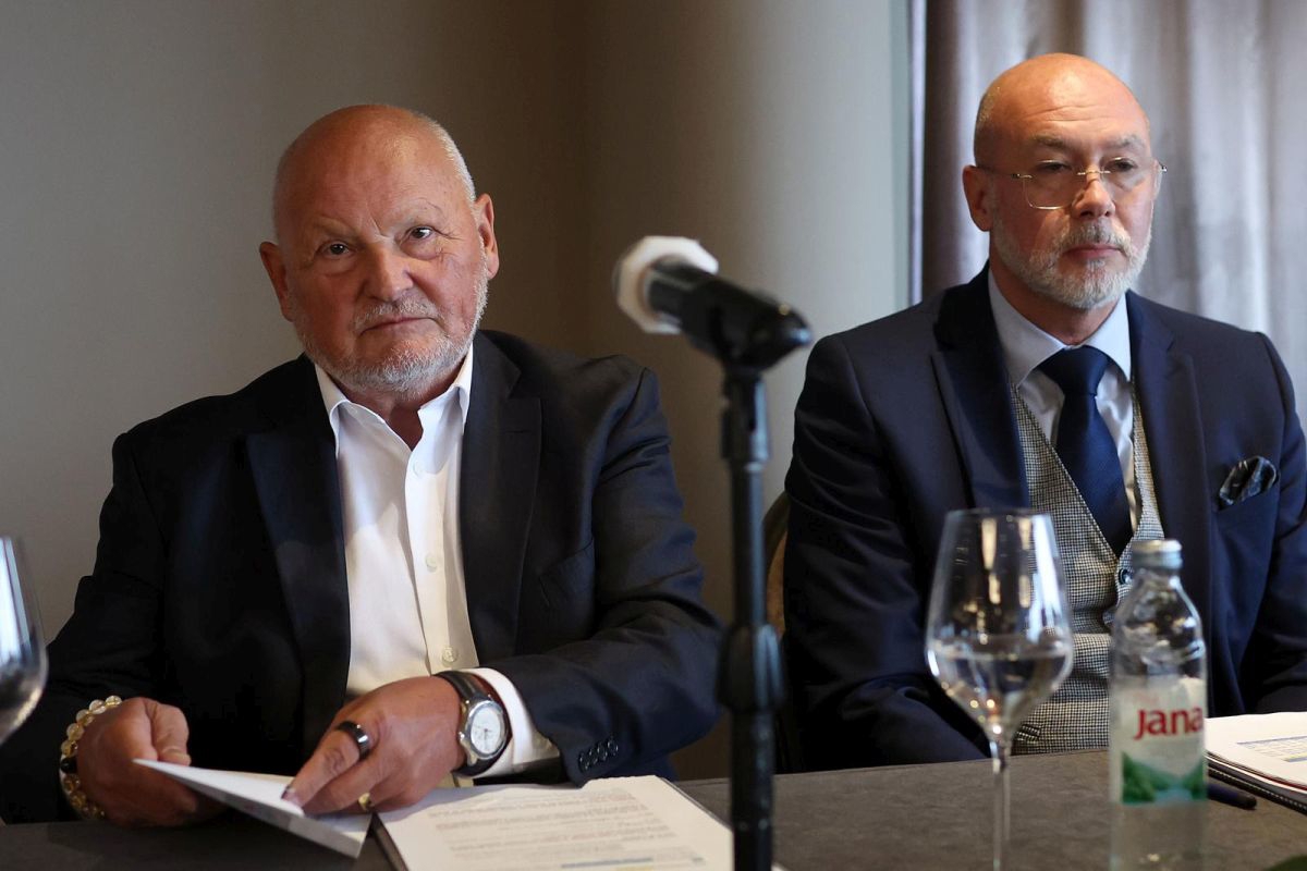 Revizori koji godinama nisu vidjeli milijunsku pljačku zaposlili sina moćnika HOO-a