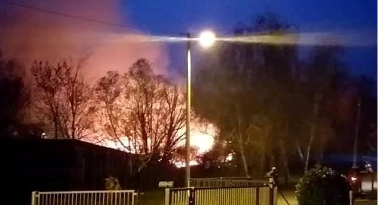 FOTO Požar u zagrebačkoj Dubravi, izgorjela poznata pečenjarnica