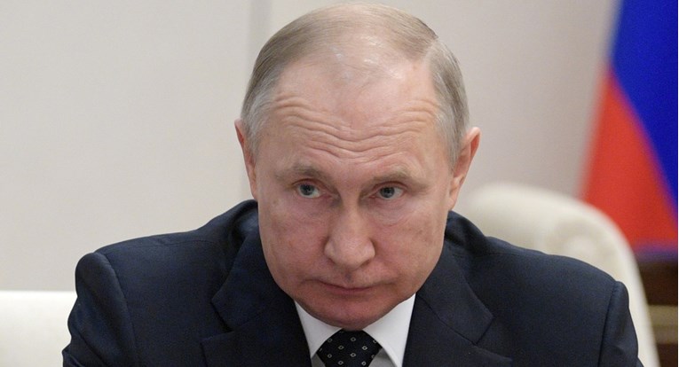 Putin zbog koronavirusa odgodio glasanje o ustavnim promjenama