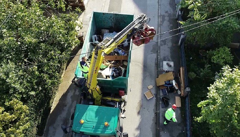 Holding o odvozu glomaznog otpada: Radi se na reorganizaciji, molimo za strpljenje