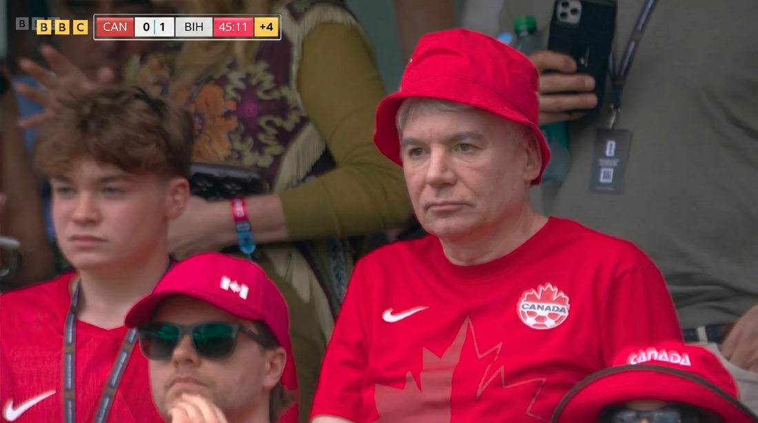 Holivudski glumac (63) neprepoznatljiv na utakmici Kanade i BiH