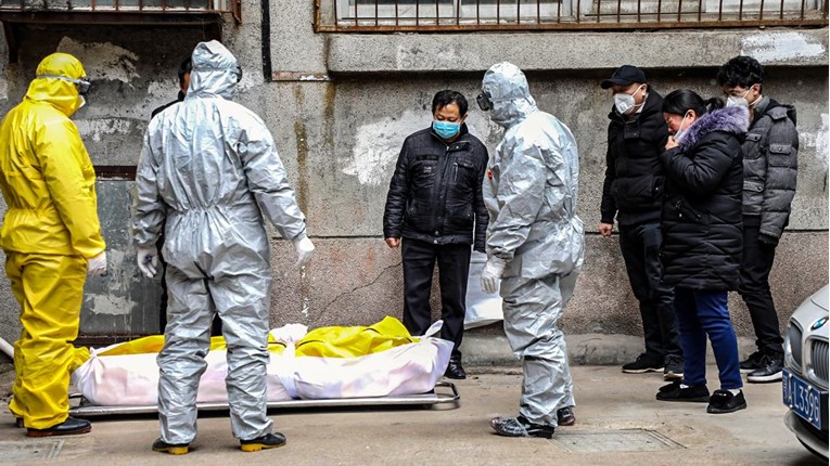 Američki institut: Kina je prikrila desetke tisuća mrtvih od korone