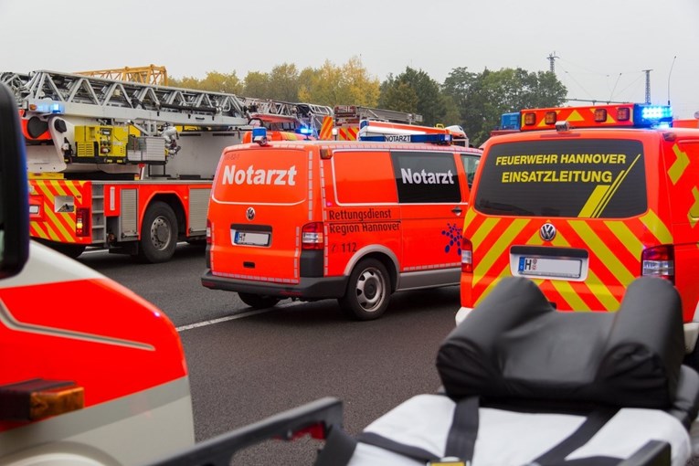Velika prometna na njemačkoj autocesti, 16 ozlijeđenih