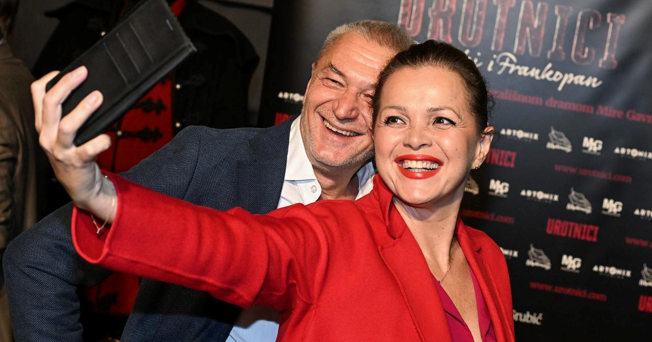 Sandra Bagarić pojavila se u crvenom outfitu na premijeri filma Samoća