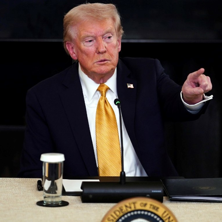 Trump zbog "poplave droge" u SAD-u uveo sankcije predsjedniku Kolumbije