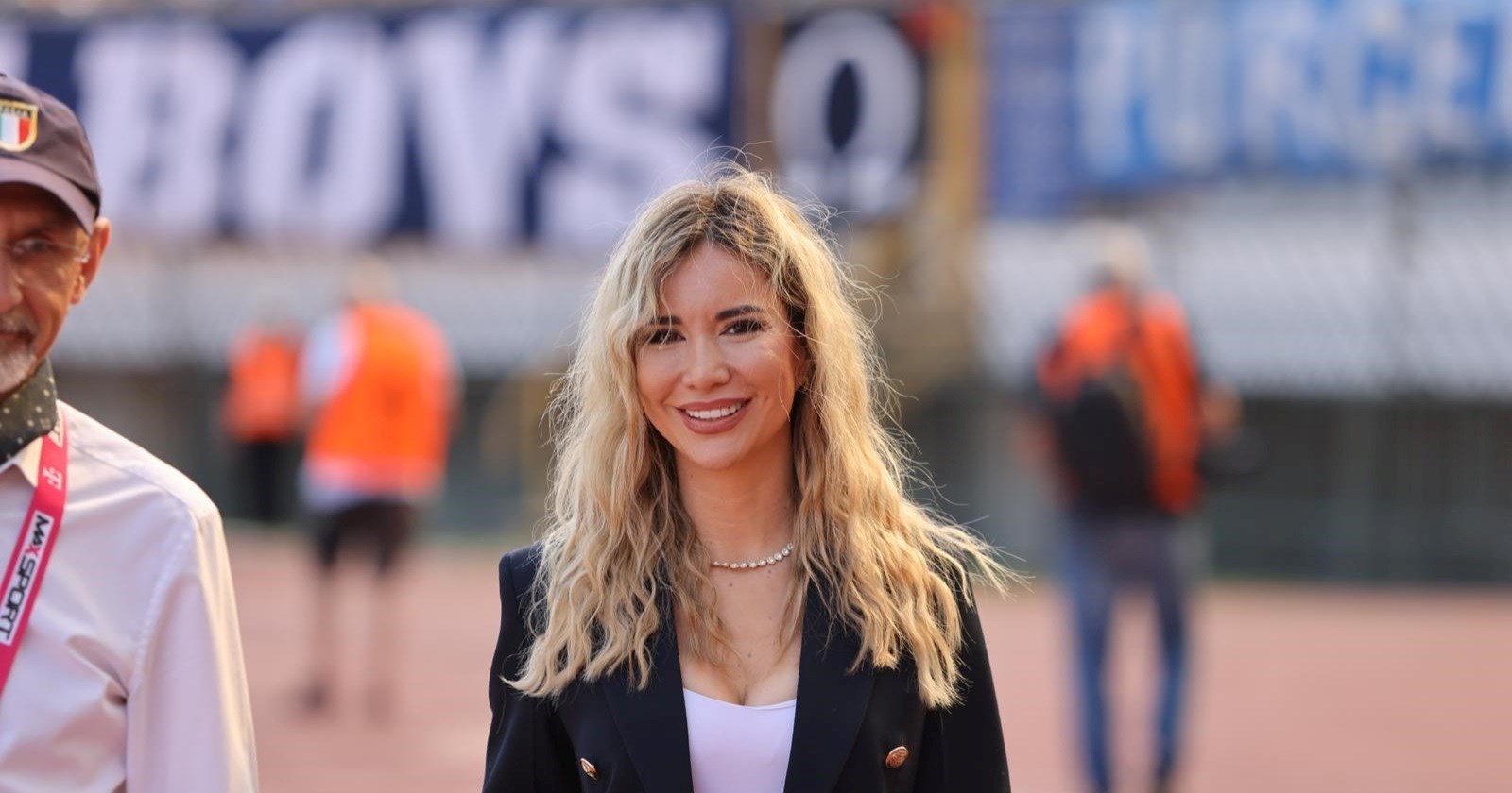 Dobro raspoložena Valentina Miletić snimljena na Poljudu nakon pljeska Boysa