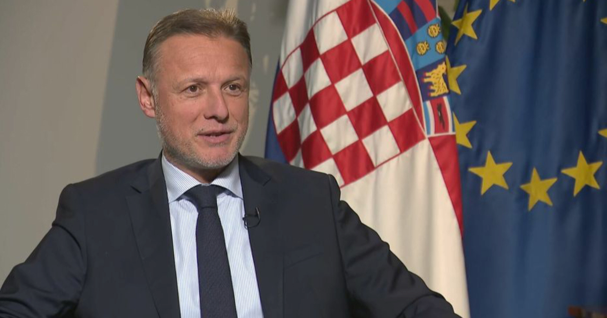 Njonjo o klečavcima: Zabrane ne vode ničem dobro. Treba nam više tolerancije