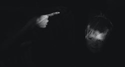 Pet suptilnih znakova koji ukazuju na zlostavljanje djeteta
