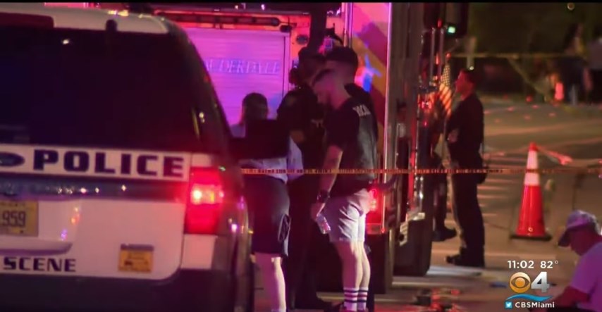 Muškarac se pick-upom zaletio u paradu ponosa na Floridi, poginula jedna osoba