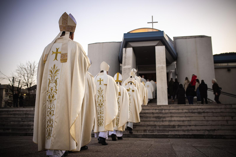 Biskupi iz BiH upozorili Islamsku zajednicu: Suzdržite se od neprovjerenih tvrdnji