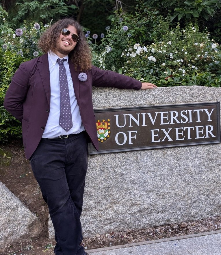 Magistar računarstva: "Odbili su me za 500 poslova, ostavljao sam CV u restoranima"