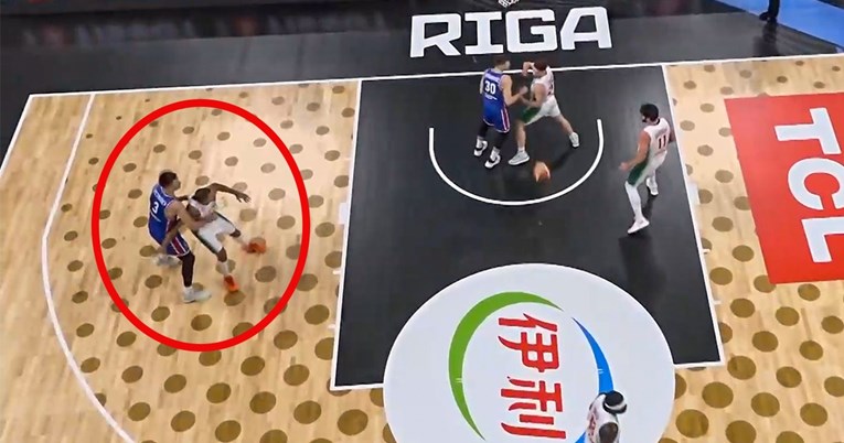 VIDEO Srpski košarkaš udario suparnika u trbuh. Isključen je