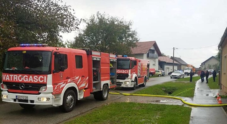 Požar u obiteljskoj kući kod Slavonskog Broda, pronađeno tijelo žene