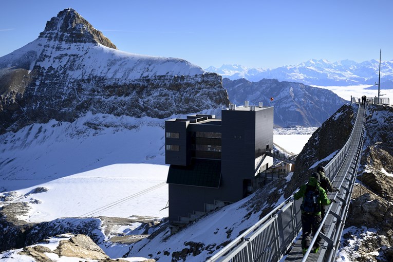 Švicarski restoran na visini od 3000 m ponovno otvoren nakon obnove zbog požara