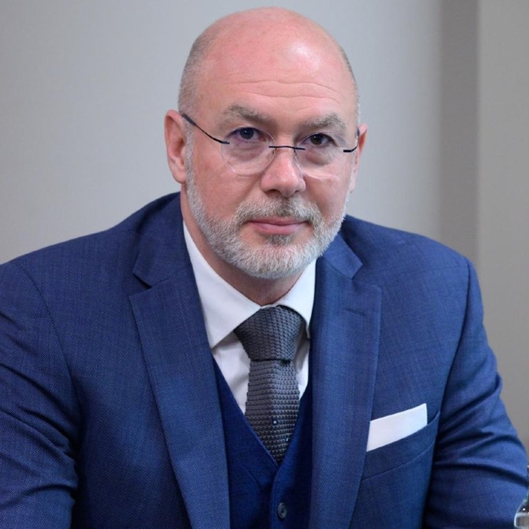 Siniša Krajač ponovno izabran za glavnog tajnika HOO-a. Bio je jedini kandidat