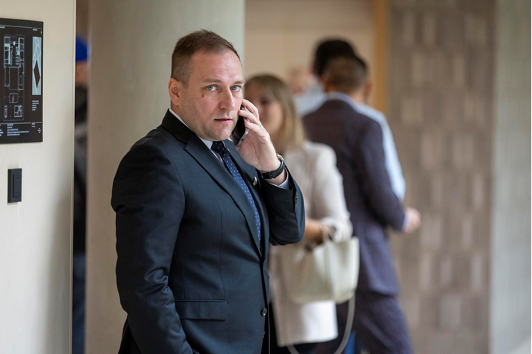 DP-ov ministar: Srbija prisvaja našu kulturu, ali ne treba to rješavati na ulici