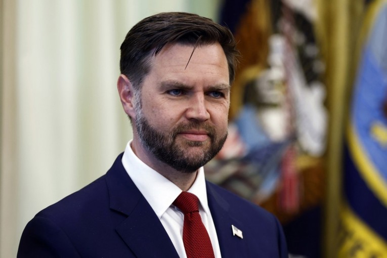 Kako je JD Vance postao jedan od ključnih protivnika pomoći Ukrajini
