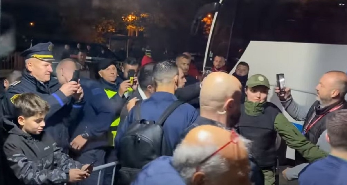Ronaldo oduševio u Zenici. Slikao se s dječakom, policajcem, obitelji Dodik...