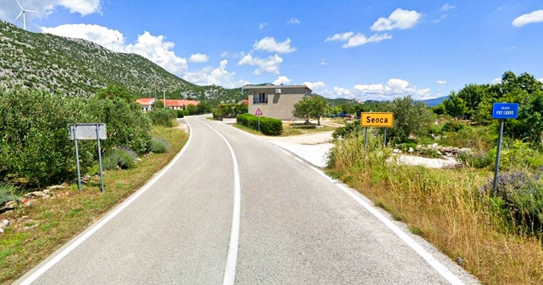 Mladić kod Omiša bagerom ubio očuha. DORH: Zbog psihičke bolesti nije znao što radi