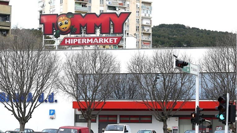 Tommy odlučio dati podatke o cijenama svojih proizvoda