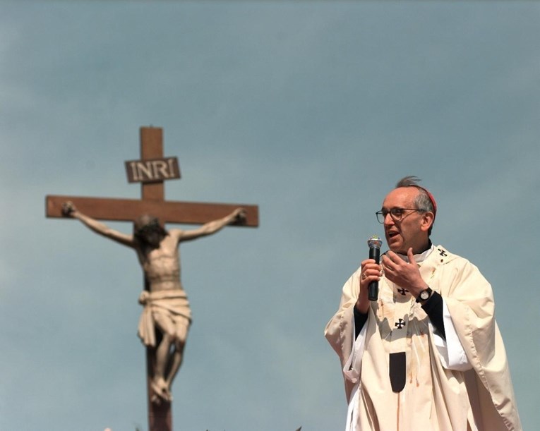 9 slika i 1 video koji opisuju život pape Franje