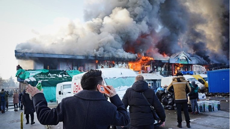U Beogradu jako zagađen zrak zbog požara u trgovačkom centru