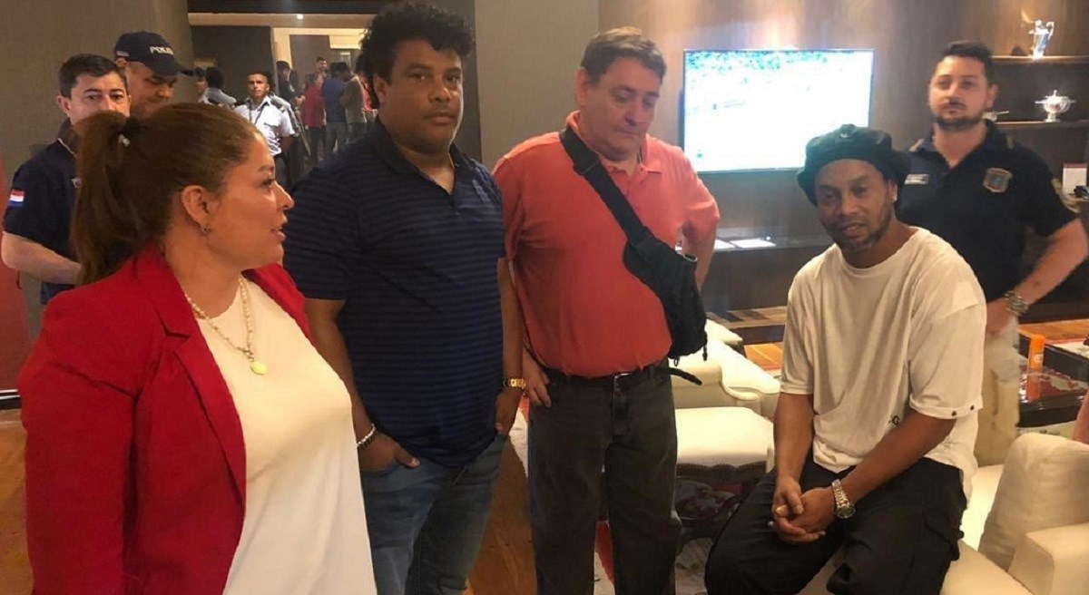 Ronaldinho pred sudom ponudio bizarno opravdanje za krivotvorenu putovnicu